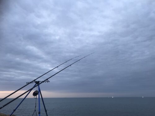 投げ釣りで大真鯛を狙うサーフのポイント